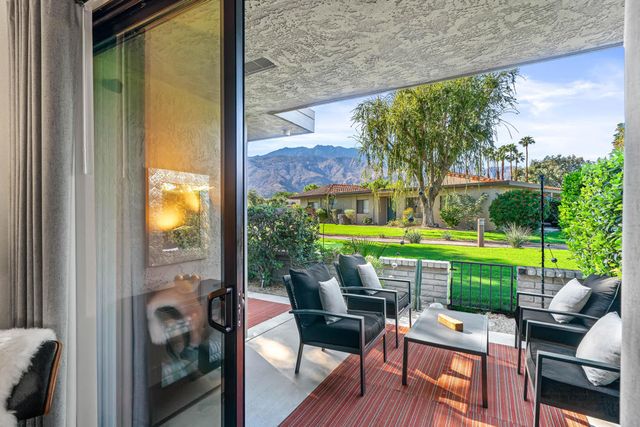 1249 Trofeo Circle, Palm Springs, CA 92262