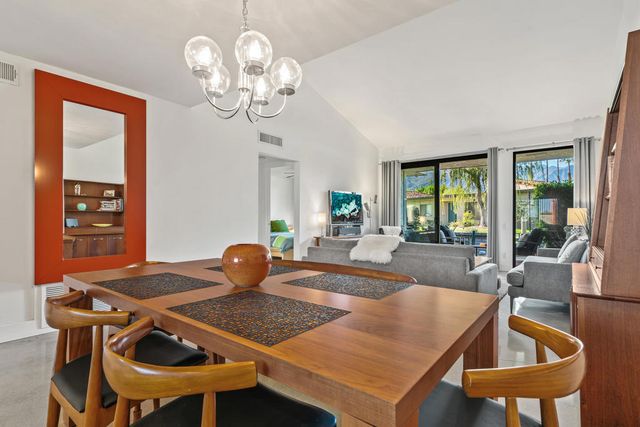 1249 Trofeo Circle, Palm Springs, CA 92262