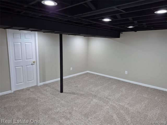 13688 Commonwealth Street, Southgate, MI 48195