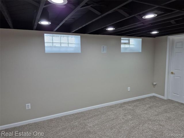 13688 Commonwealth Street, Southgate, MI 48195