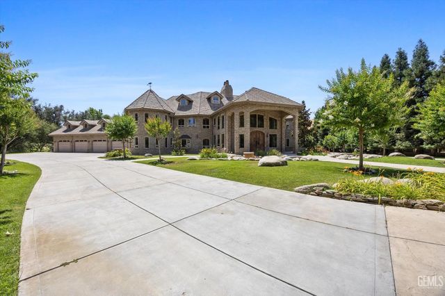 15009 Yokuts Lane, Bakersfield, CA 93306