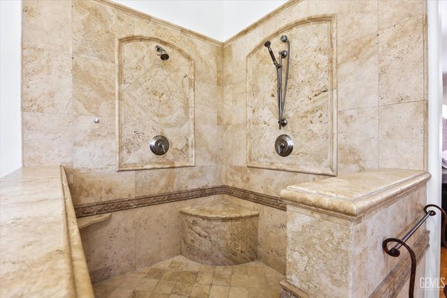15009 Yokuts Lane, Bakersfield, CA 93306