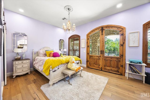 15009 Yokuts Lane, Bakersfield, CA 93306