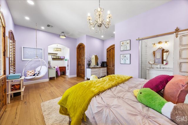 15009 Yokuts Lane, Bakersfield, CA 93306