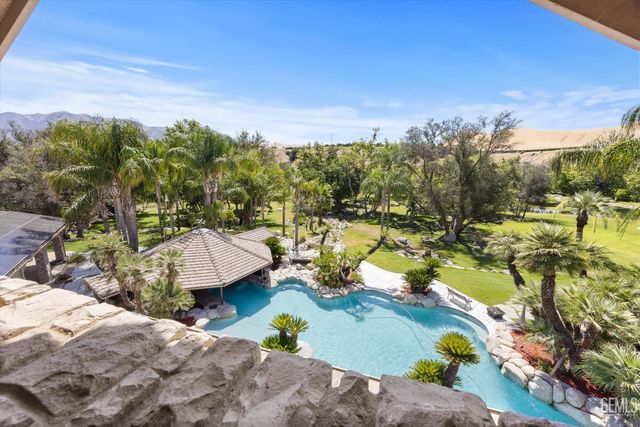 15009 Yokuts Lane, Bakersfield, CA 93306
