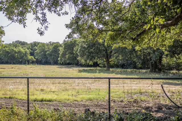 401 Dixon Road, Annetta North, TX 76008