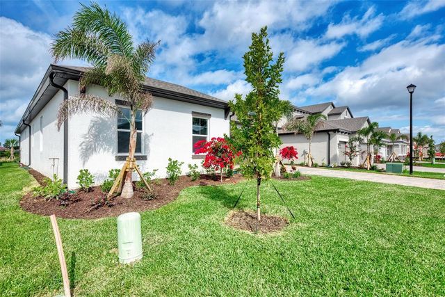 5825 MILLENNIUM SILVER COURT, Sarasota, FL 34238