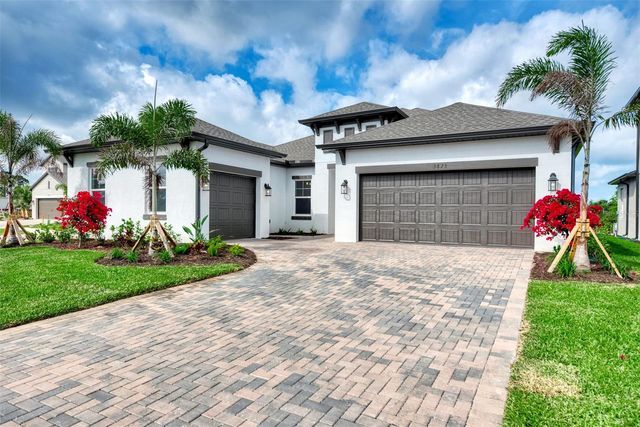 5825 MILLENNIUM SILVER COURT, Sarasota, FL 34238