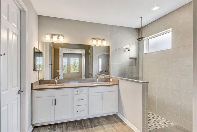 5825 MILLENNIUM SILVER COURT, Sarasota, FL 34238