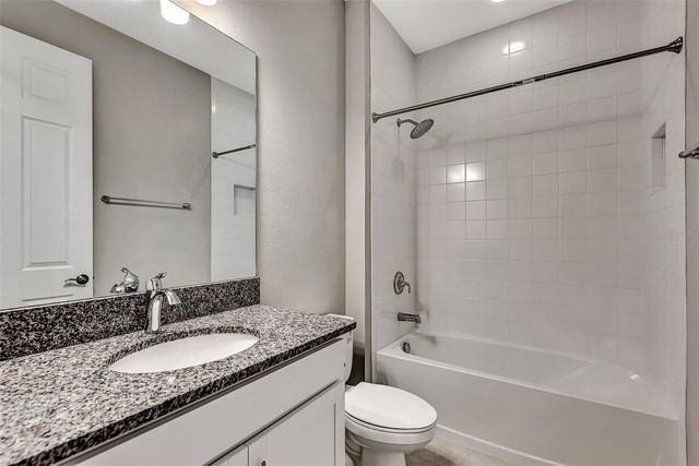 5825 MILLENNIUM SILVER COURT, Sarasota, FL 34238