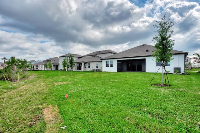 5825 MILLENNIUM SILVER COURT, Sarasota, FL 34238
