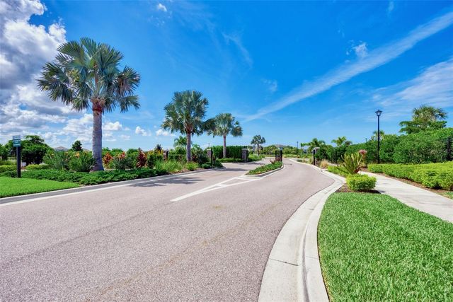 5825 MILLENNIUM SILVER COURT, Sarasota, FL 34238