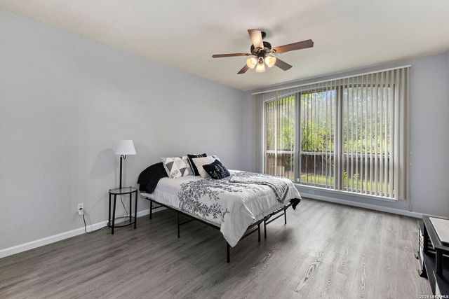 15314 FALL PLACE DR, San Antonio, TX 78247