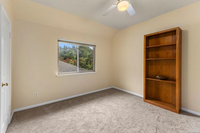 15314 FALL PLACE DR, San Antonio, TX 78247
