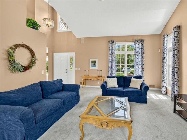 880 Macintosh Drive, Greece, NY 14626