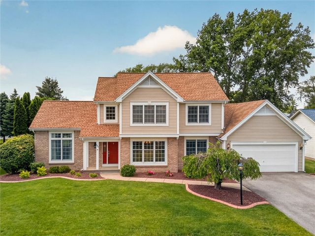 880 Macintosh Drive, Greece, NY 14626