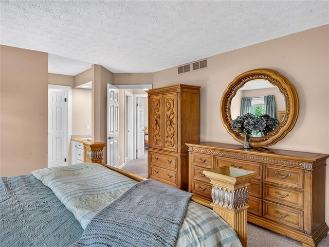 880 Macintosh Drive, Greece, NY 14626