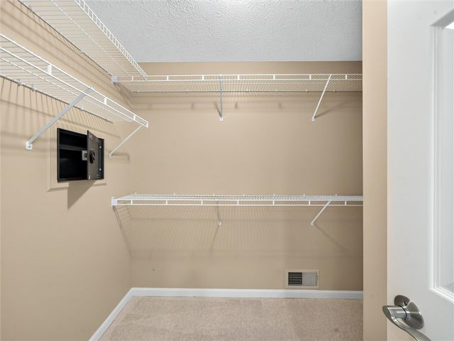 880 Macintosh Drive, Greece, NY 14626