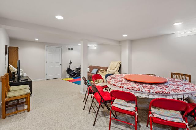 4453 Thornwood Court, Macomb Twp, MI 48092