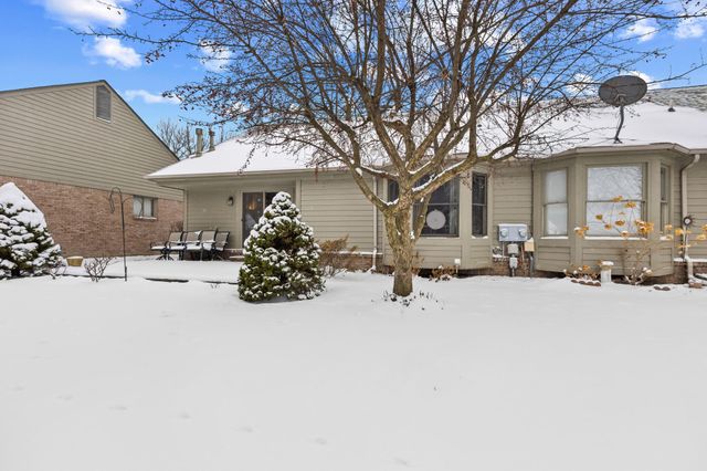 4453 Thornwood Court, Macomb Twp, MI 48092