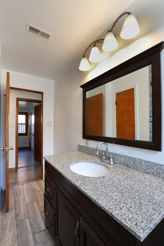 7728 S Kilpatrick Avenue, Chicago, IL 60652