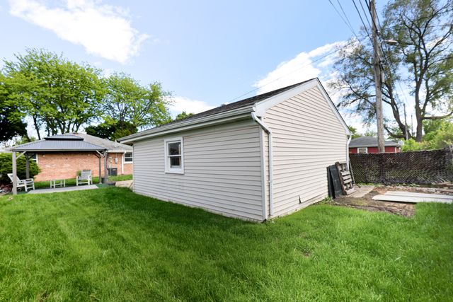 7728 S Kilpatrick Avenue, Chicago, IL 60652