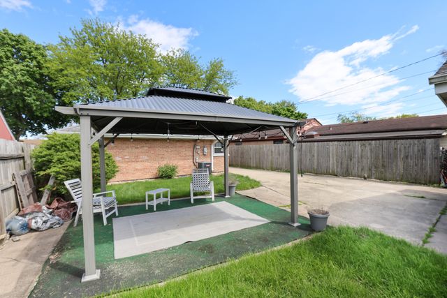 7728 S Kilpatrick Avenue, Chicago, IL 60652