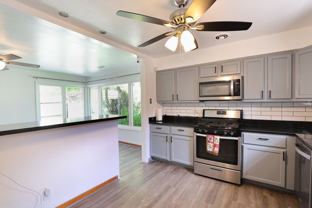 7728 S Kilpatrick Avenue, Chicago, IL 60652