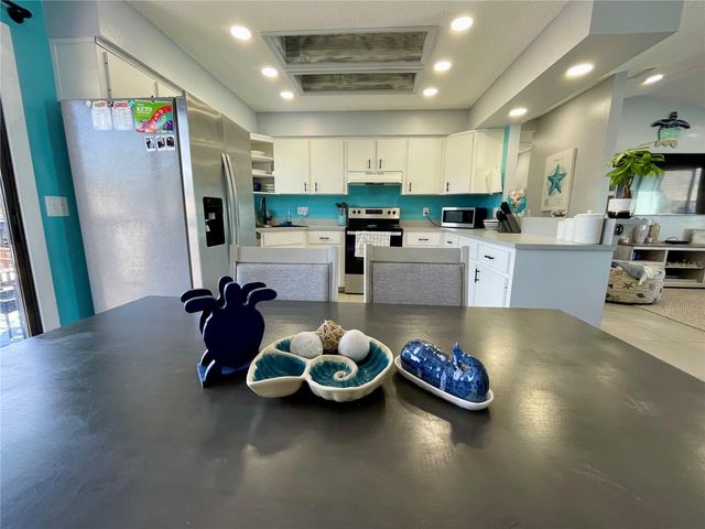 3327 PINE TREE DRIVE, Edgewater, FL 32141