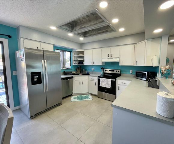 3327 PINE TREE DRIVE, Edgewater, FL 32141