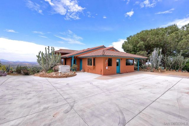 23002 Arjo Lane, Ramona, CA 92065