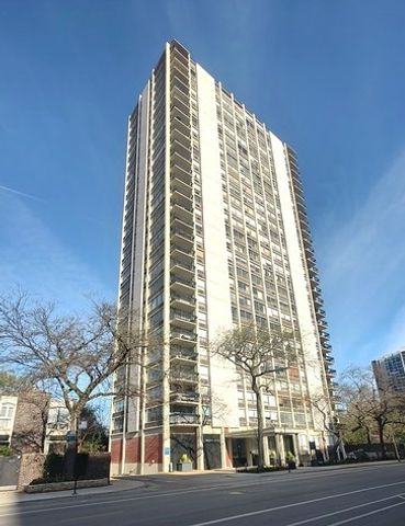 1355 N Sandburg Terrace 1207D, Chicago, IL 60610