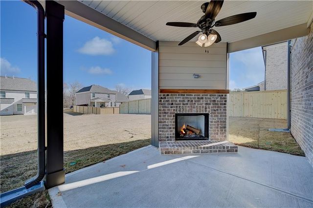 416 Hatcher Court, Hampton, GA 30228