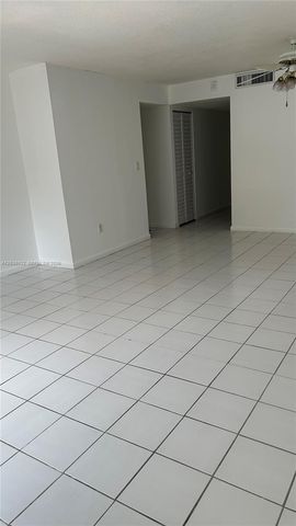 9962 SW 88th St 712-7, Miami, FL 33176