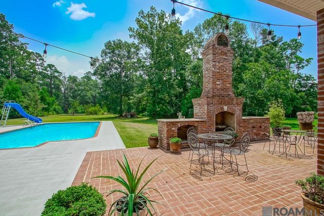 32416 Briarwood Rd, Walker, LA 70785