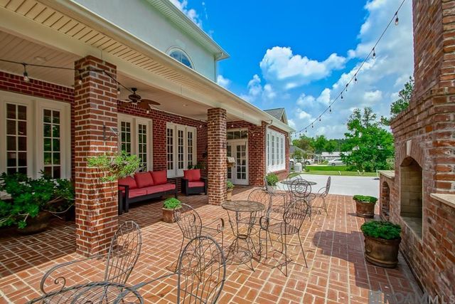 32416 Briarwood Rd, Walker, LA 70785