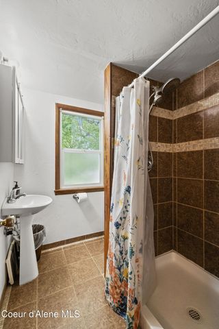 802 N 11th ST, Coeur D'alene, ID 83814