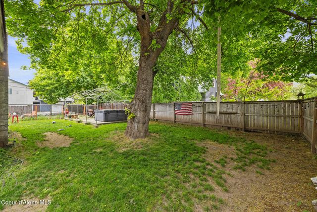 802 N 11th ST, Coeur D'alene, ID 83814
