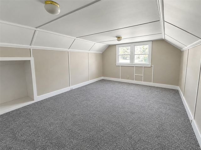5711 SW 2nd Street, Des Moines, IA 50315