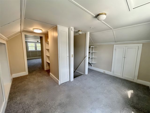 5711 SW 2nd Street, Des Moines, IA 50315