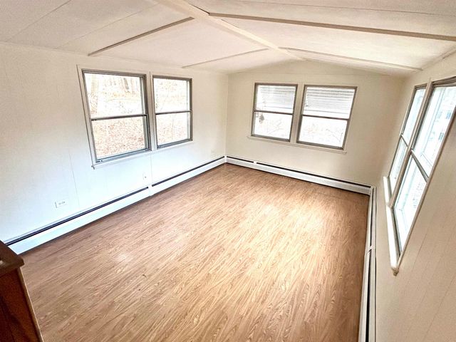 3 Hoover Circle, Loudon, NH 03301