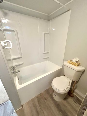 3 Hoover Circle, Loudon, NH 03301