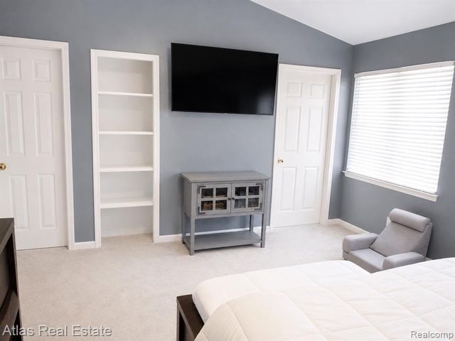 1031 Maya Court, Troy, MI 48085