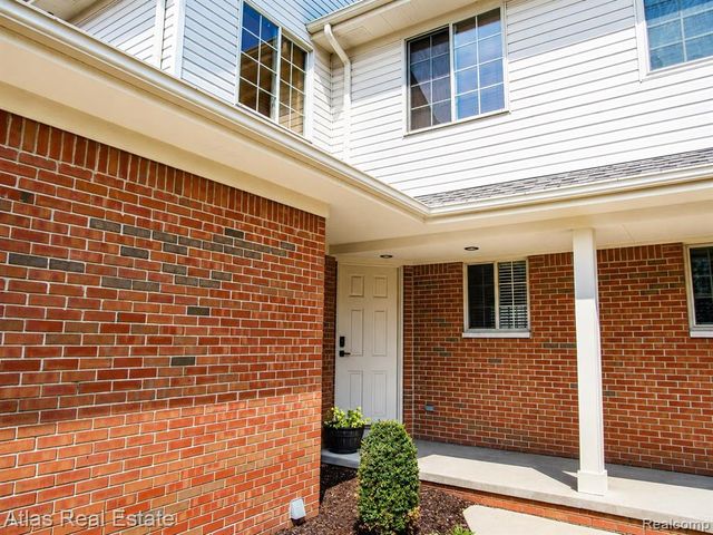 1031 Maya Court, Troy, MI 48085