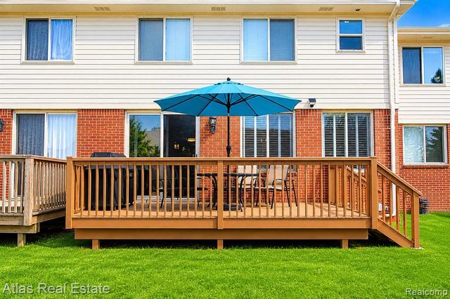 1031 Maya Court, Troy, MI 48085