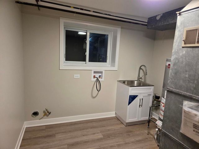 1390 Glen Hill Drive, Glendale Heights, IL 60139