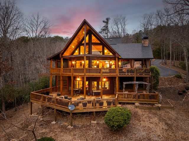 339 Birdseye View, Blue Ridge, GA 30513