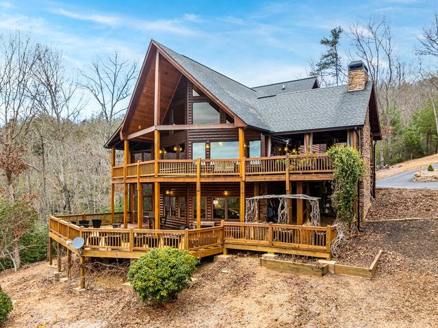 339 Birdseye View, Blue Ridge, GA 30513