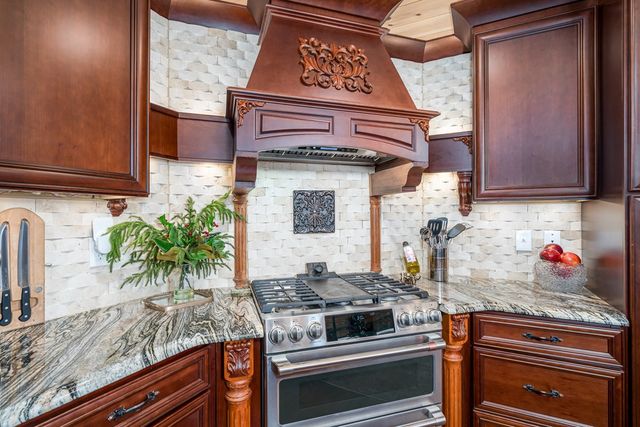 339 Birdseye View, Blue Ridge, GA 30513