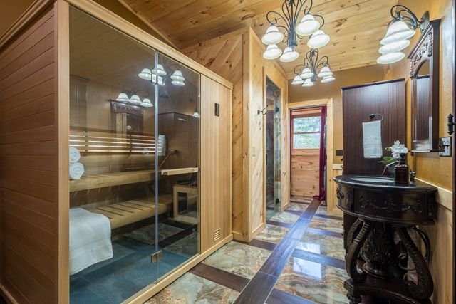 339 Birdseye View, Blue Ridge, GA 30513